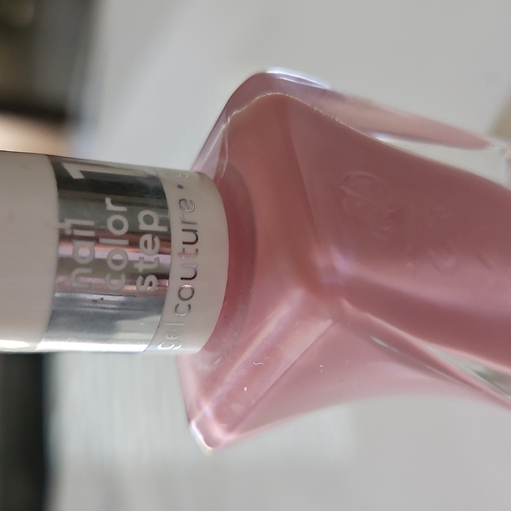 Essie Gel Pink Nail Polish - Picture 4 of 8